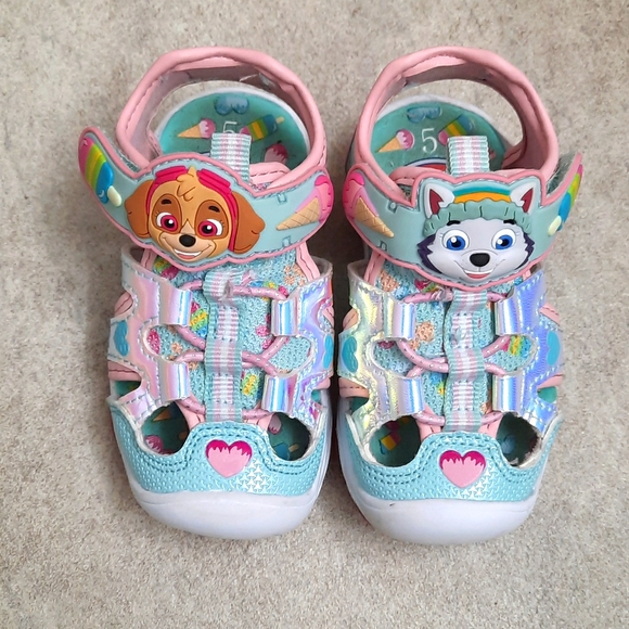 baby girl light up sandals